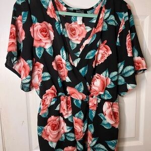 Promises Promises 1x black and pink floral peplum tunic